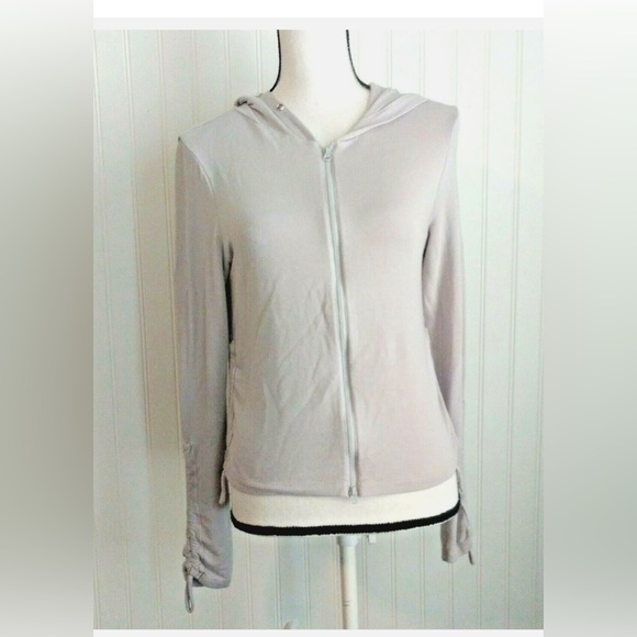 FP Movement Hoodie Women's Sz M Gray Stretchy Soft Shirred Sleeves Rayon Blend - Picture 1 of 9